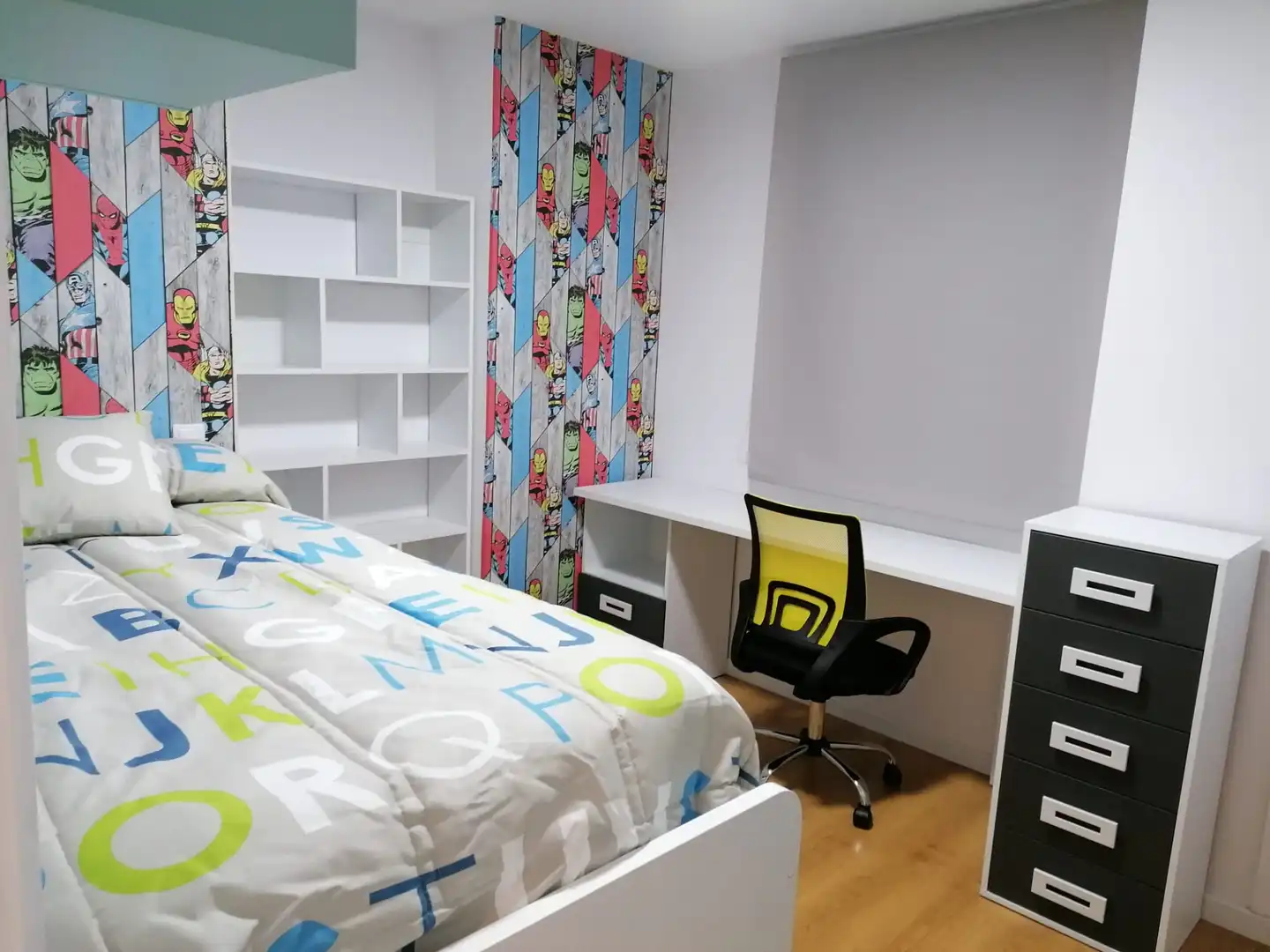 Habitación de Dúplex en venta en Mondéjar con Aire acondicionado, Calefacción y Amueblado