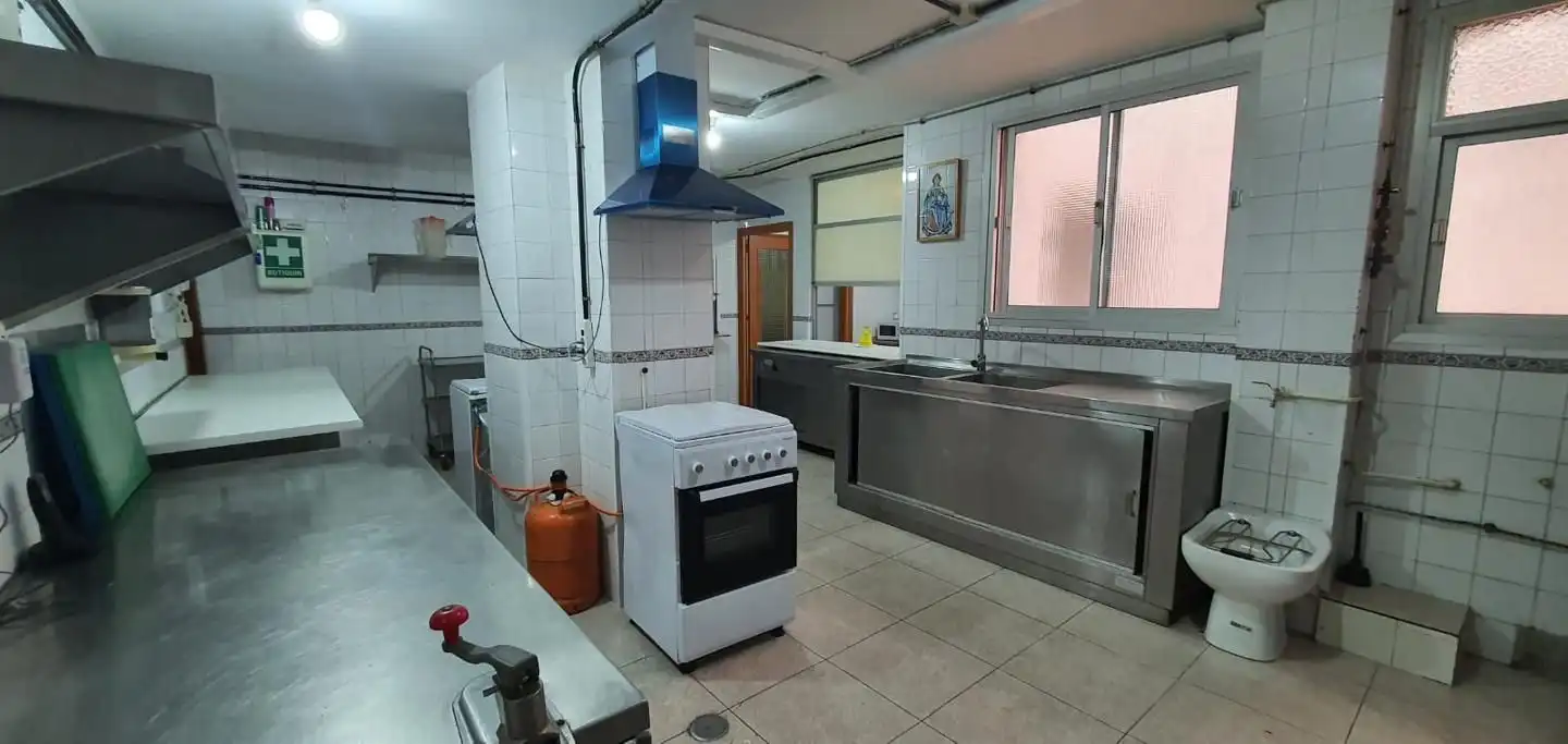 Estudio de alquiler en Calle Calle Melchor Almagro, Centro - Sagrario