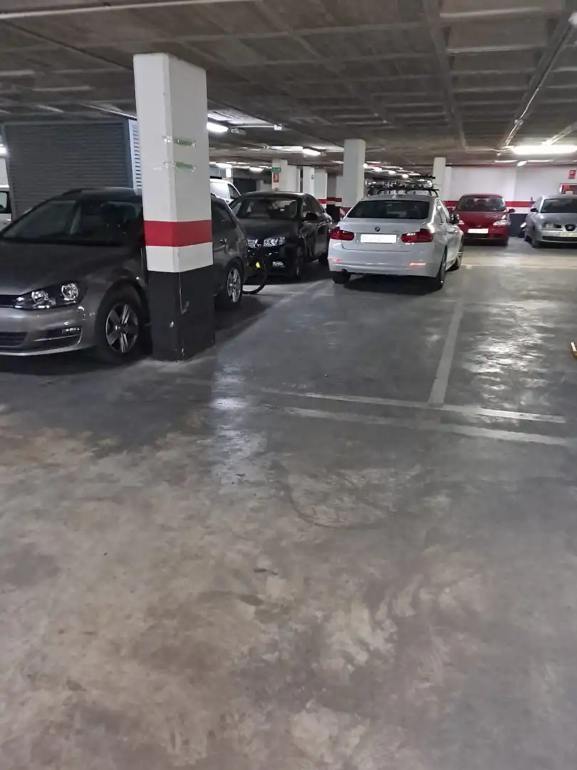 Parking of Garage for rent in Ciutat Vella 