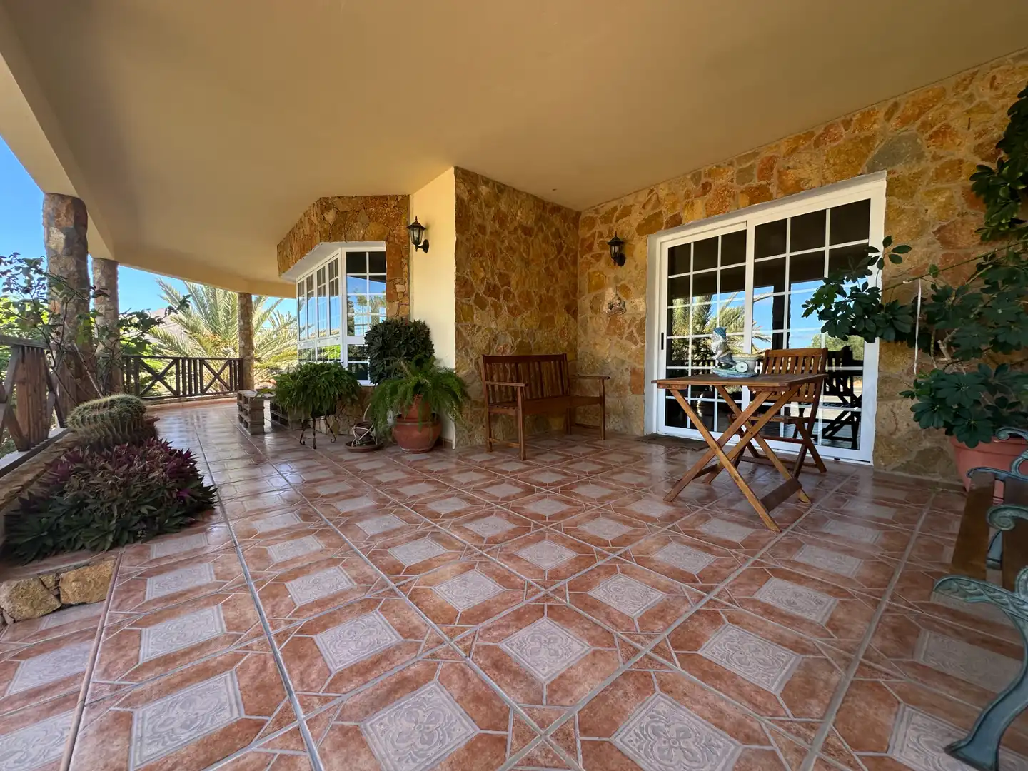 Terrassa de Finca rústica de lloguer en Tuineje amb Jardí privat, Moblat i Forn