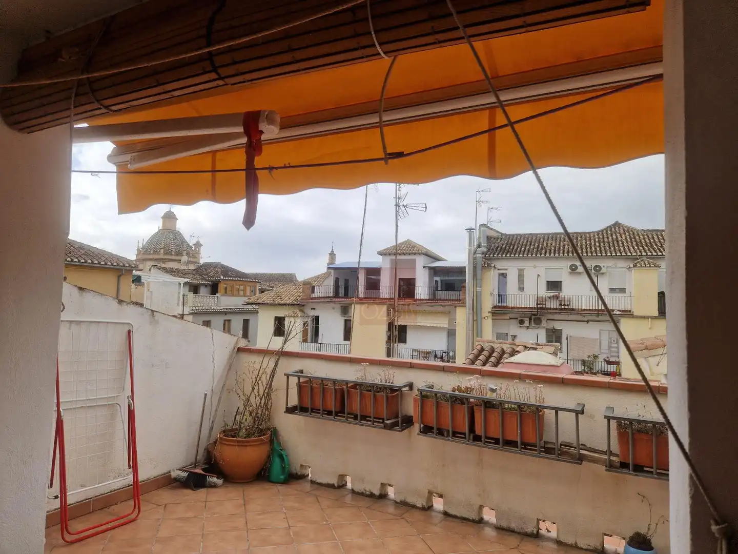 Außenansicht von Haus oder Chalet zum Verkauf in Granada mit Heizung, Terrasse und Möbliert