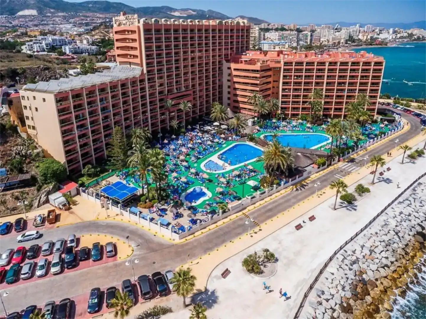 Vista exterior de Apartamento de alquiler en Benalmádena con Aire acondicionado, Jardín privado y Parquet