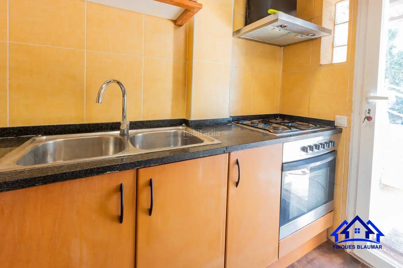 Cocina de Casa o chalet en venta en Arenys de Mar con Jardín privado, Trastero y Piscina