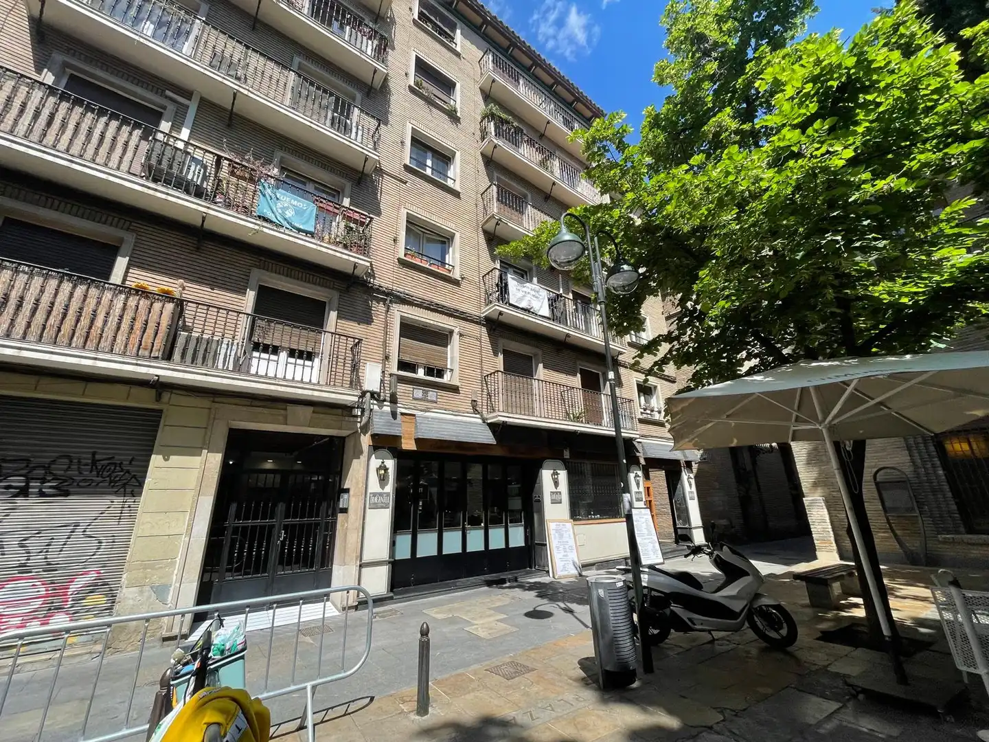 Vista exterior de Piso en venta en Zaragoza con Calefacción y Balcón