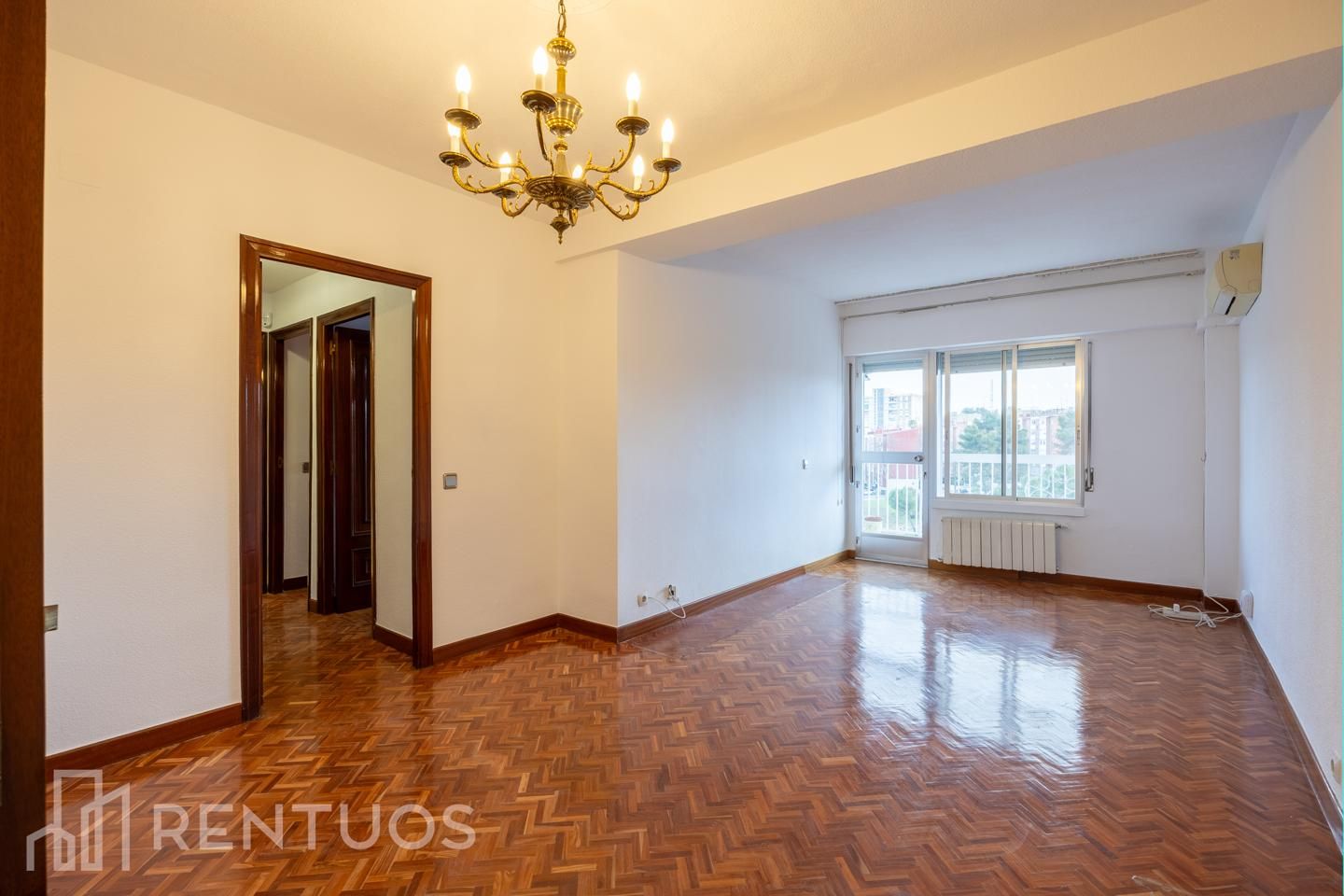 Sala d'estar de Pis de lloguer en  Madrid Capital amb Aire condicionat, Calefacció i Parquet