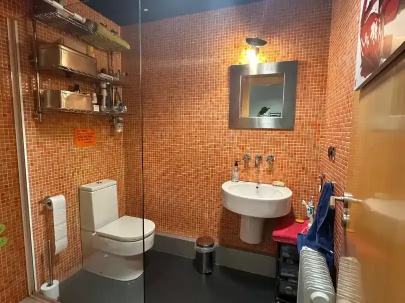 Bathroom of Study for sale in Salamanca Capital  with Air Conditioner
