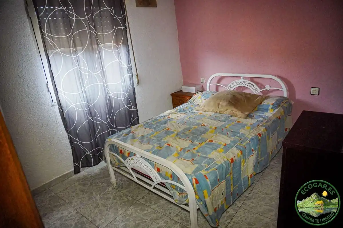 Habitación de Casa o chalet en venta en Ponferrada con Calefacción, Jardín privado y Trastero
