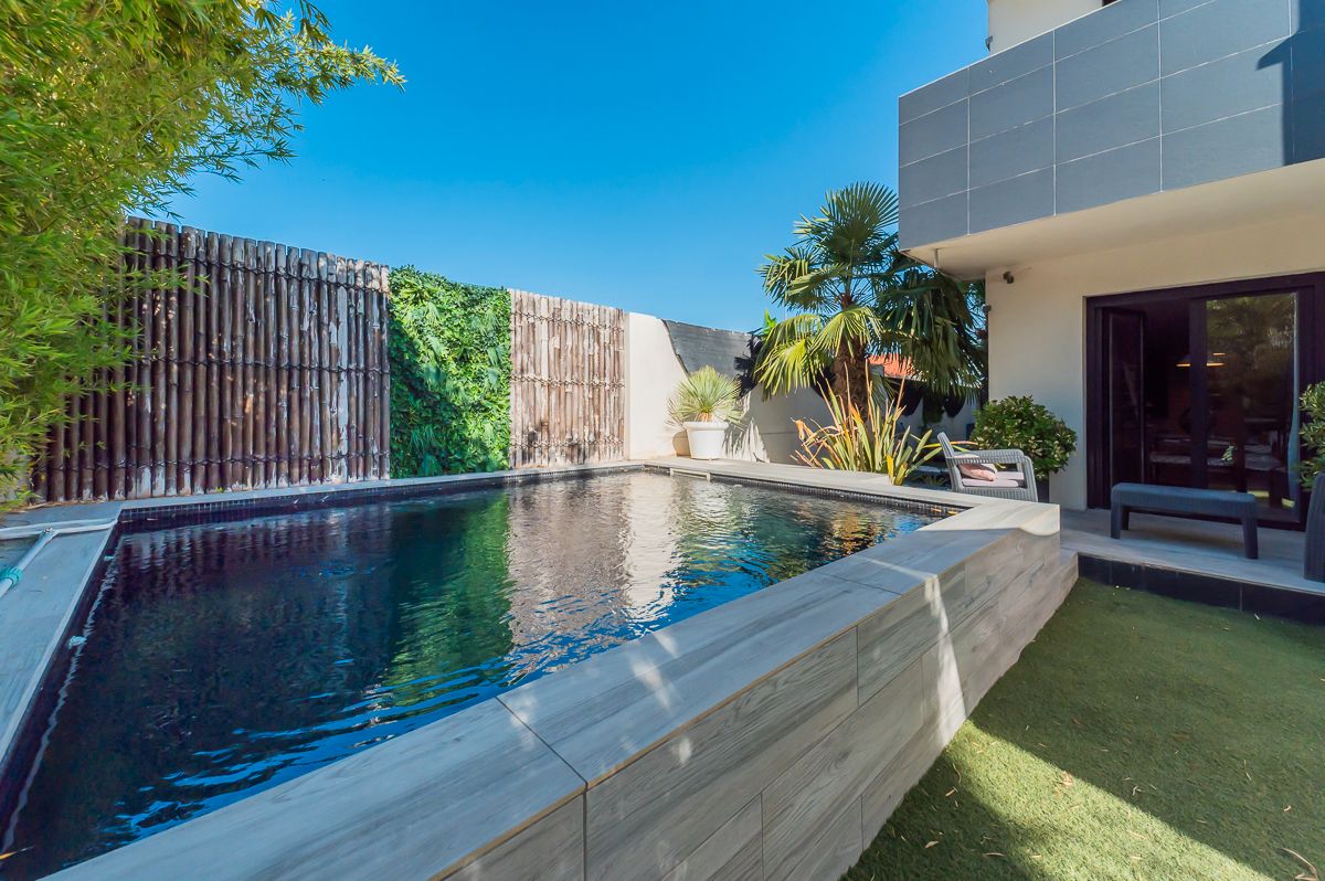 Piscina de Casa adosada en venta en Arroyomolinos (Madrid) con Calefacción, Jardín privado y Parquet