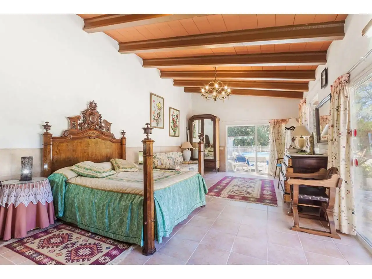 Schlafzimmer von Residential zum Verkauf in Campanet