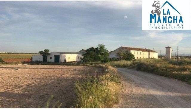 Terreno en Venta en Avenida cuarta en Pedanías - Extrarradio
