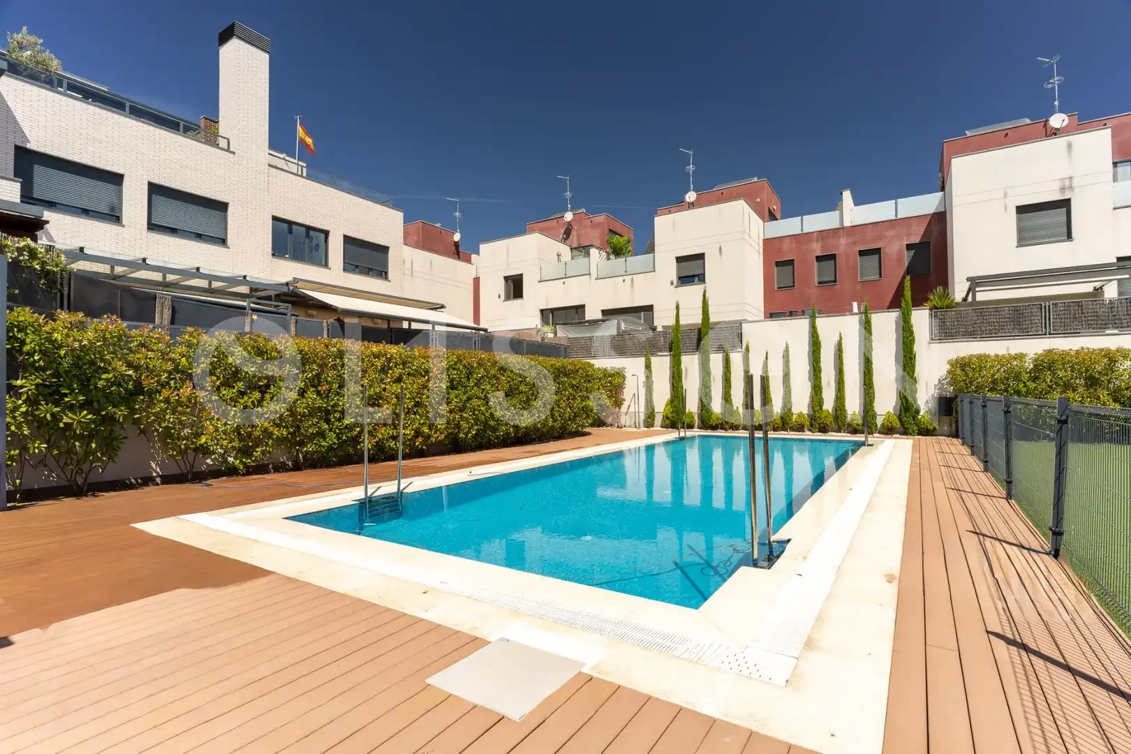 Swimming pool of Detached homes for sale in Madrid  with Air Conditioner, Heating and Private garden