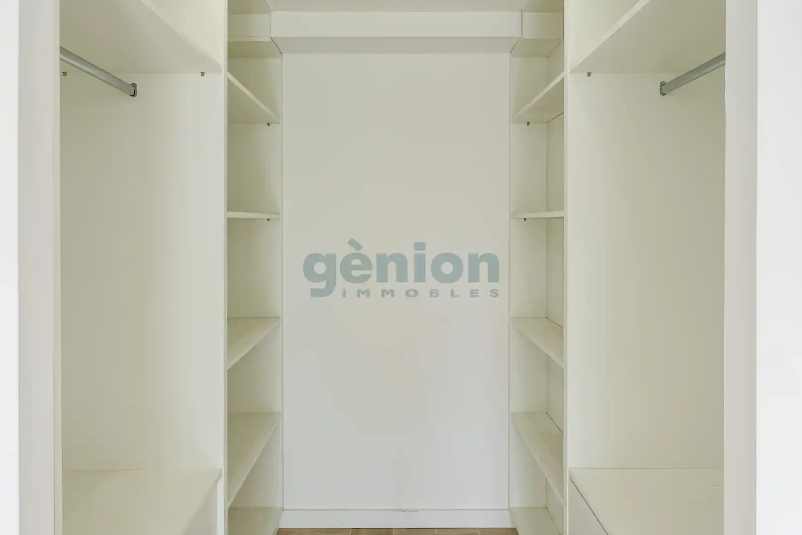 Habitación de Piso en venta en Girona con Aire acondicionado y Calefacción