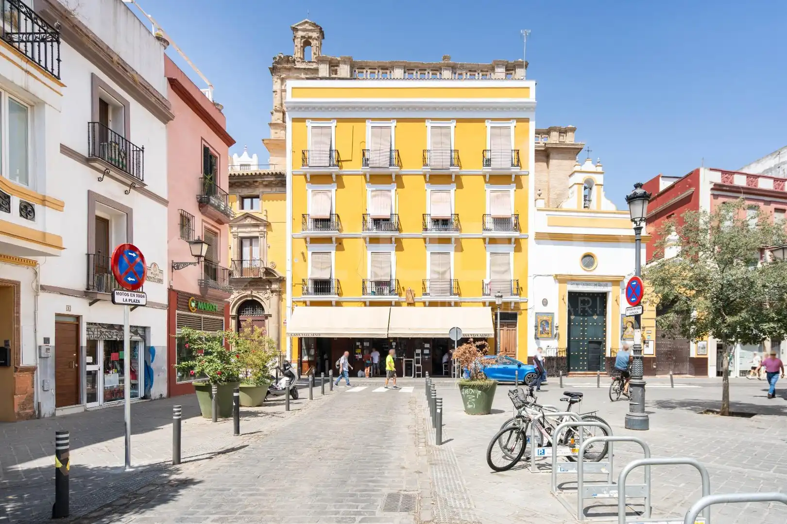 Vista exterior de Piso en venta en Sevilla