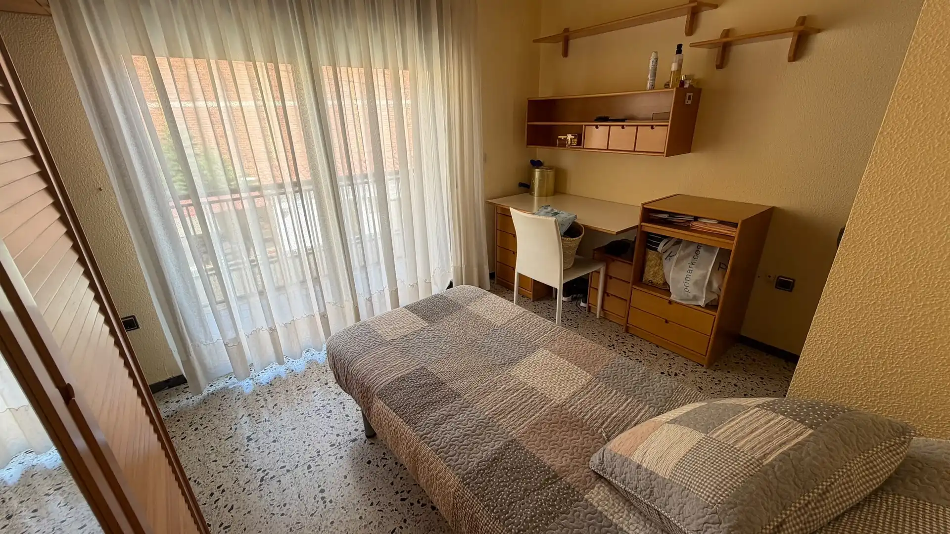 Habitación de Piso en venta en Breda con Calefacción
