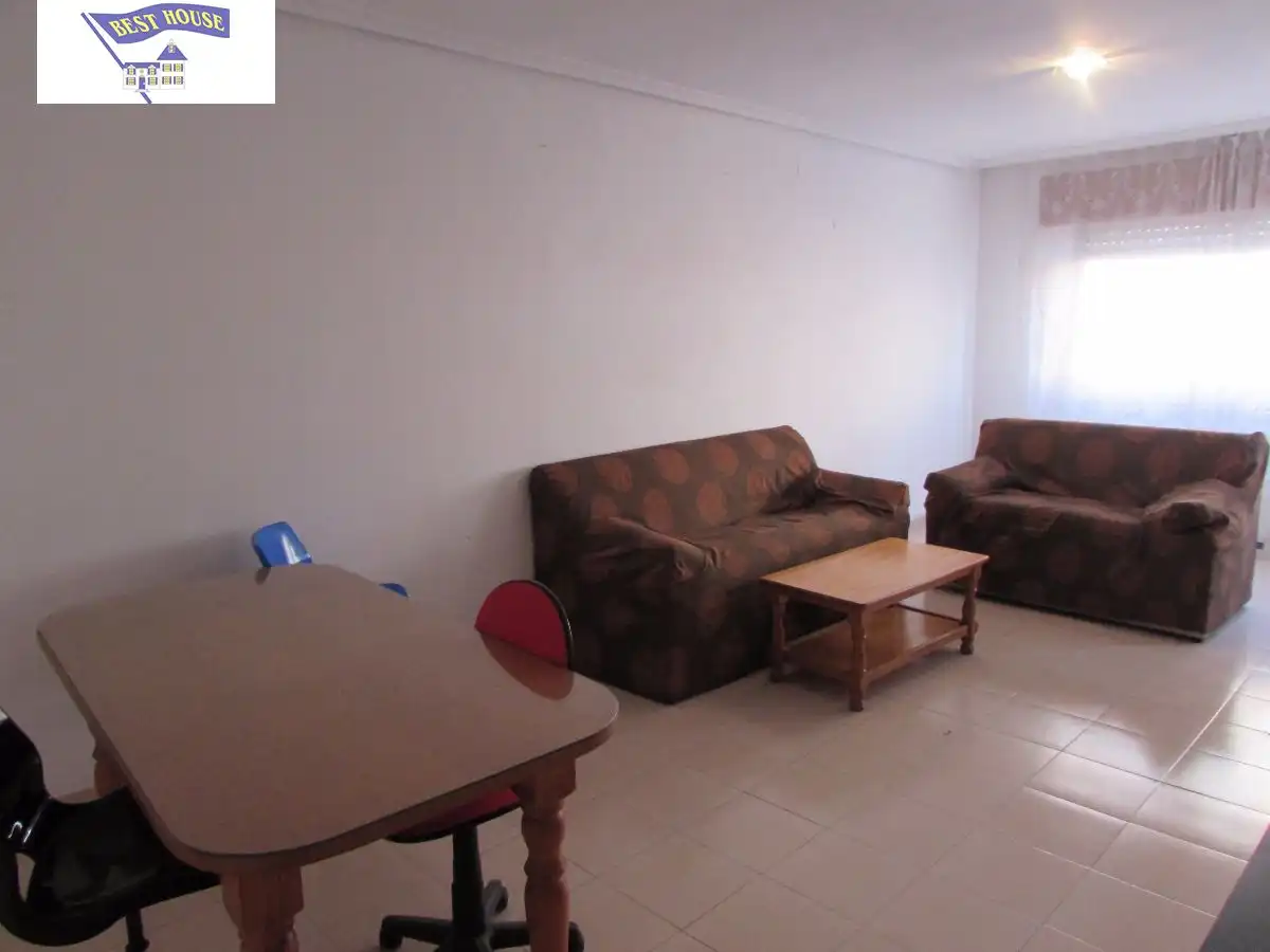 Sala d'estar de Pis en venda en Albacete amb Calefacció, Traster i Balcó