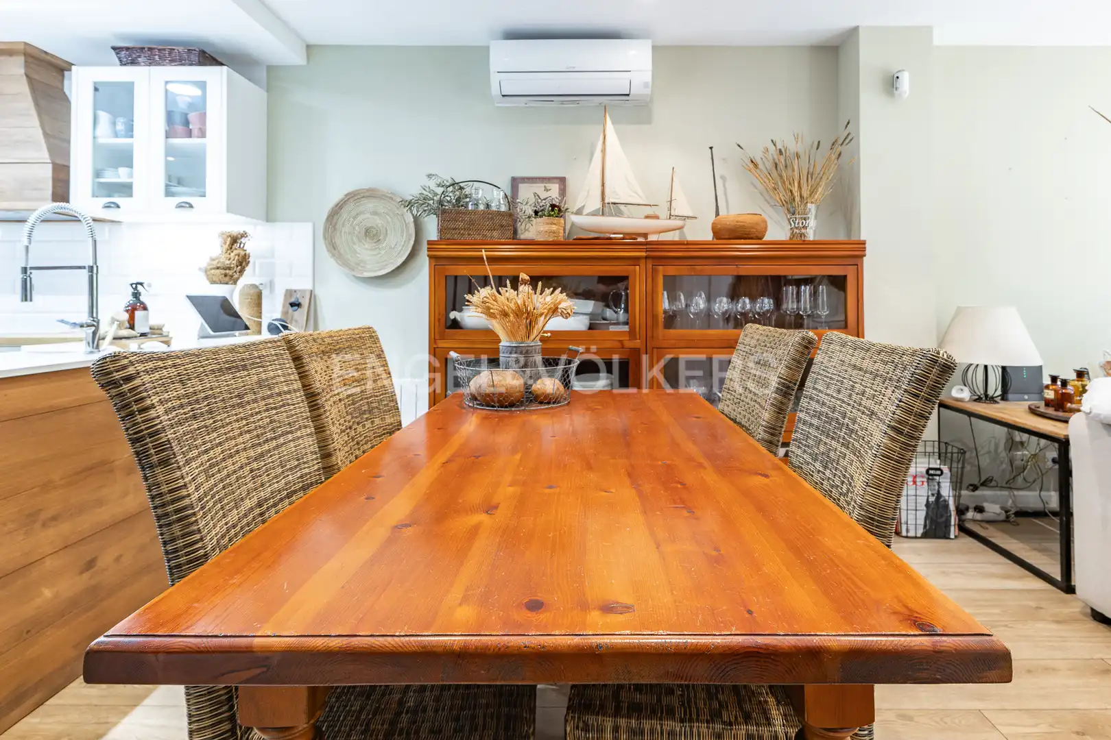 Comedor de Casa o chalet en venta en Badalona con Aire acondicionado, Calefacción y Jardín privado