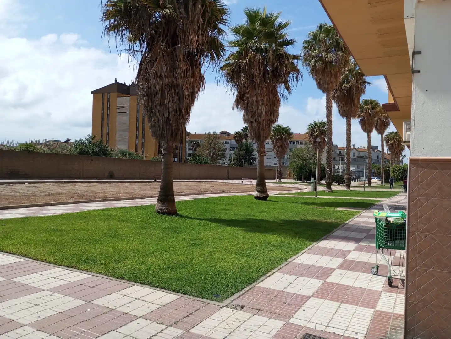 Außenansicht von Geschaftsraum zum Verkauf in La Línea de la Concepción