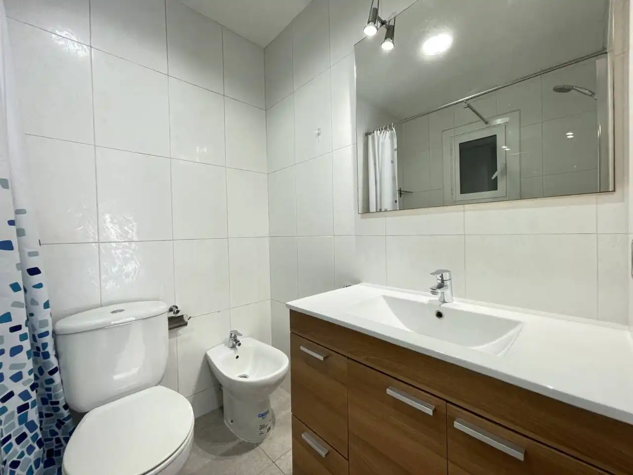 Bathroom of Flat for rent in Barcelona  with Parquet flooring