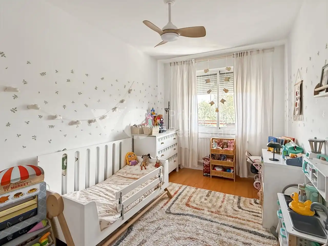 Habitación de Piso en venta en Majadahonda con Aire acondicionado, Calefacción y Terraza