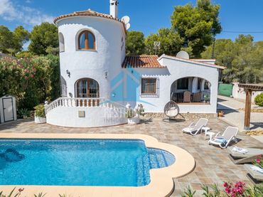 Chalet con balcón en venta en La Fustera