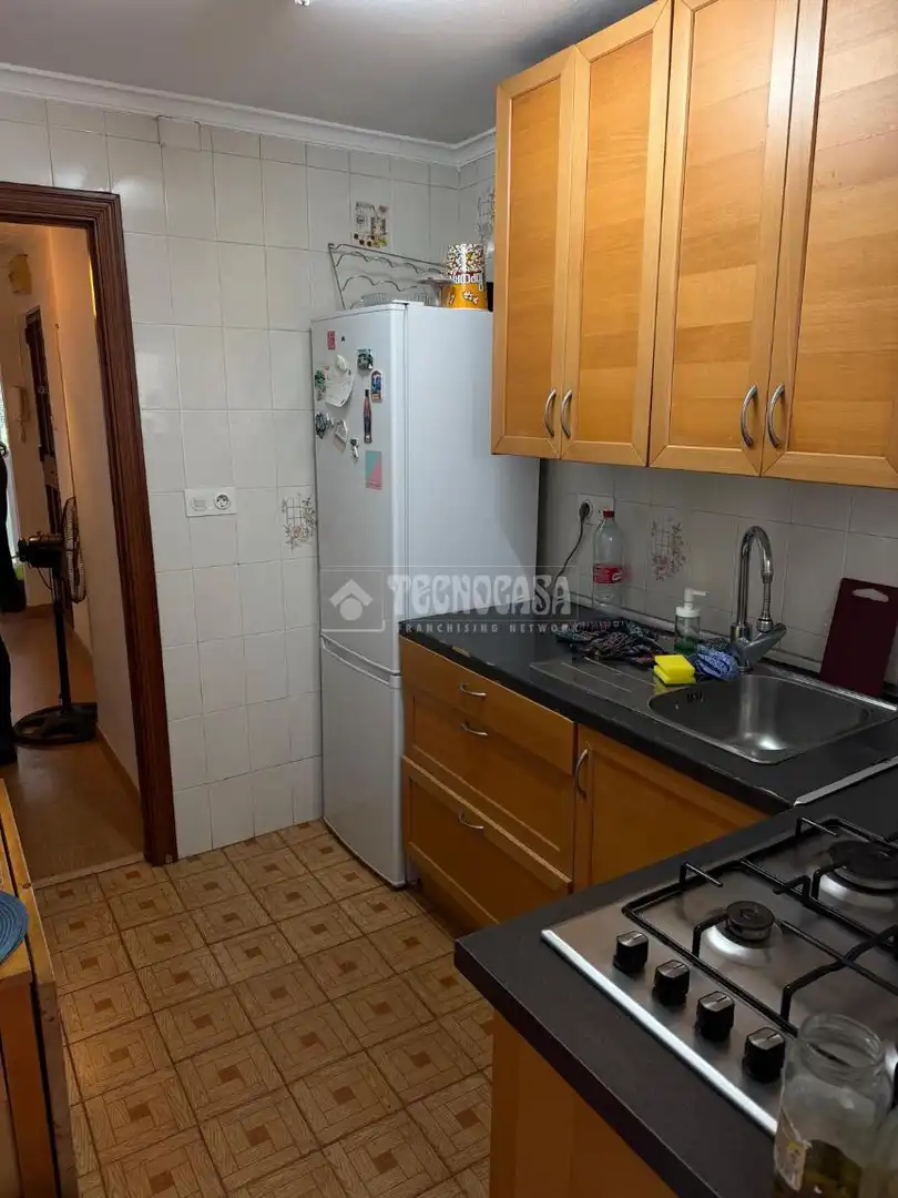 Kitchen of Flat for sale in Sevilla  with Air Conditioner