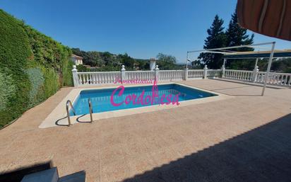 Vista exterior de Casa o xalet en venda en  Córdoba Capital amb Aire condicionat i Terrassa