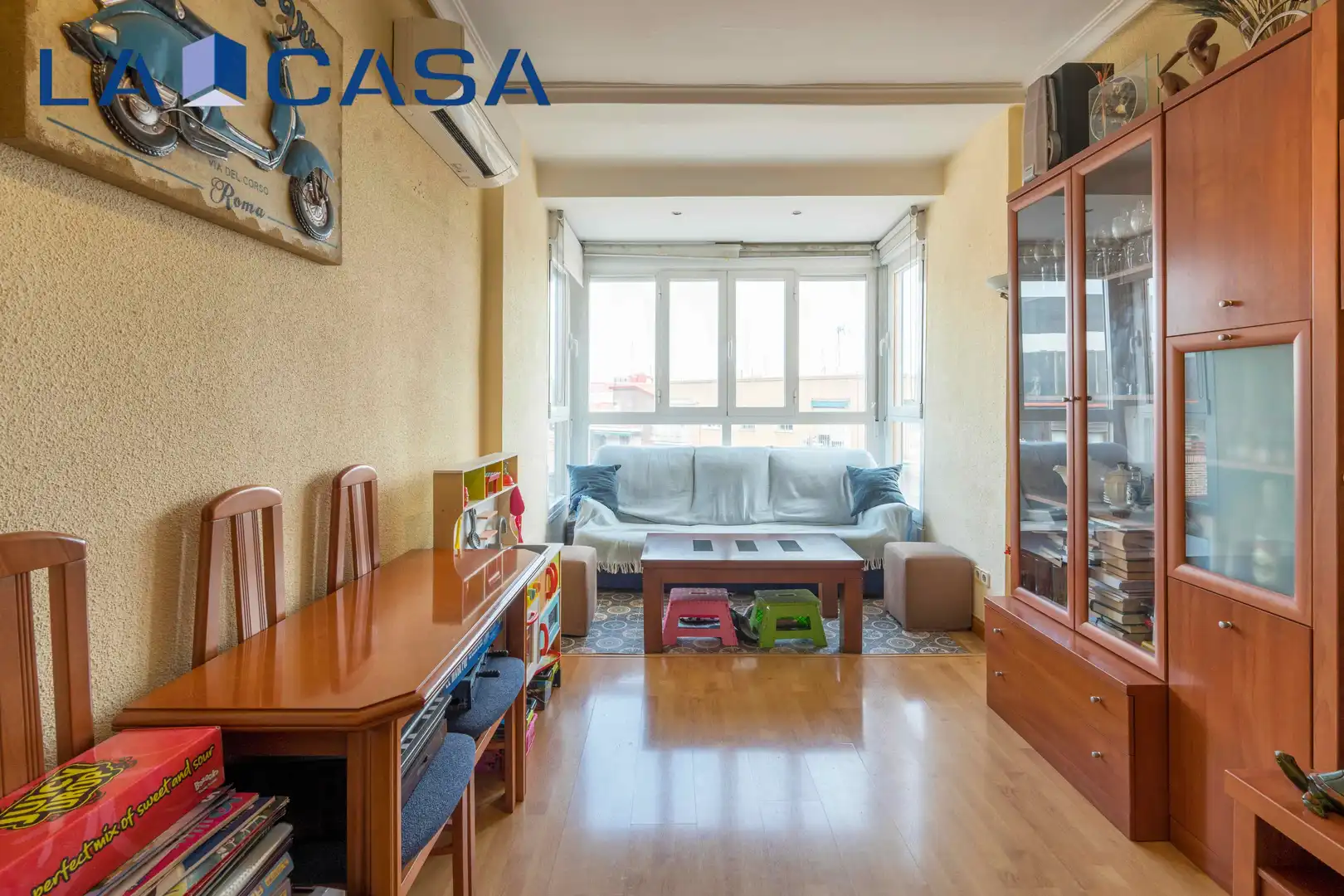 Vista exterior de Piso en venta en  Madrid Capital con Calefacción