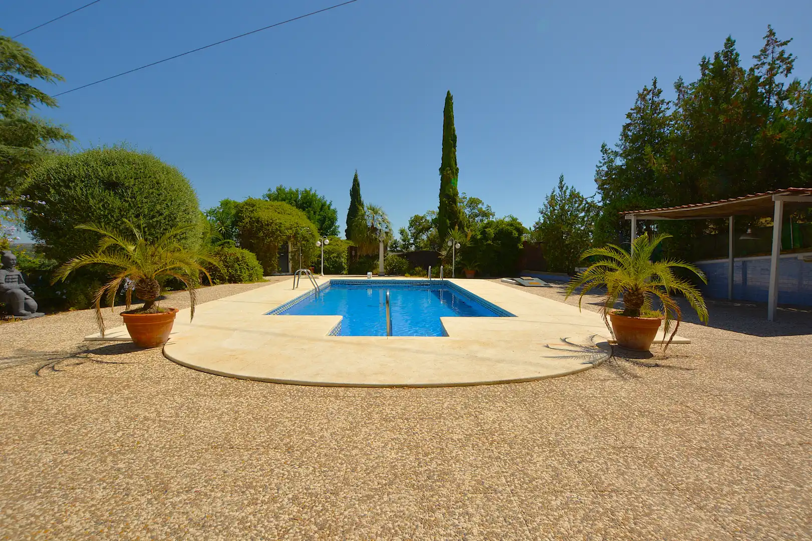 Piscina de Casa o chalet en venta en Guillena con Aire acondicionado, Calefacción y Jardín privado