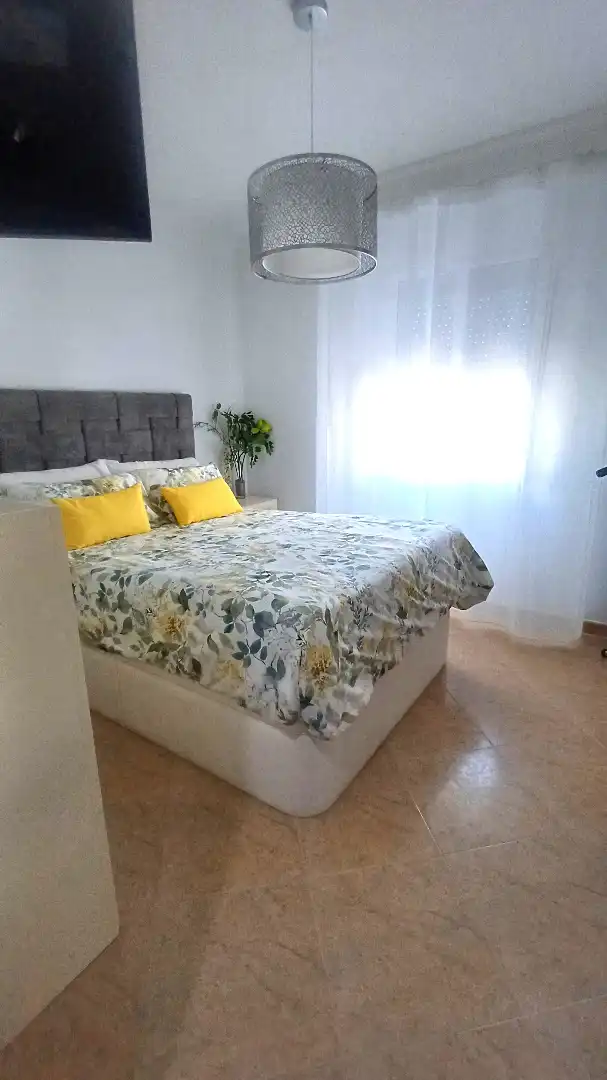 Schlafzimmer von Wohnung zum Verkauf in Huelva mit Klimaanlage