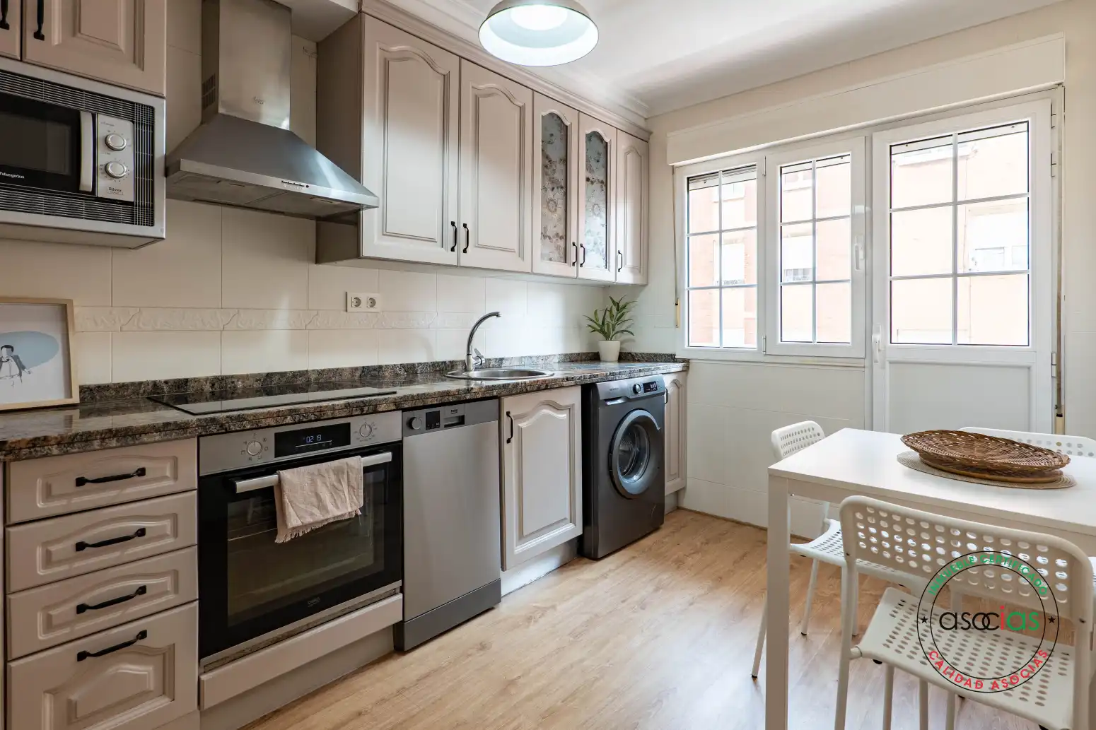 Flat with terrace for sale in Gijón - Calle Brasil 14