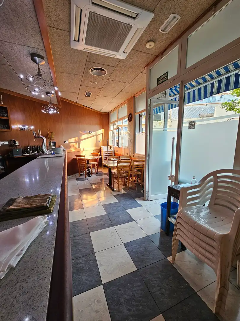 Local en venta en Blanes con Aire acondicionado, Terraza y Amueblado