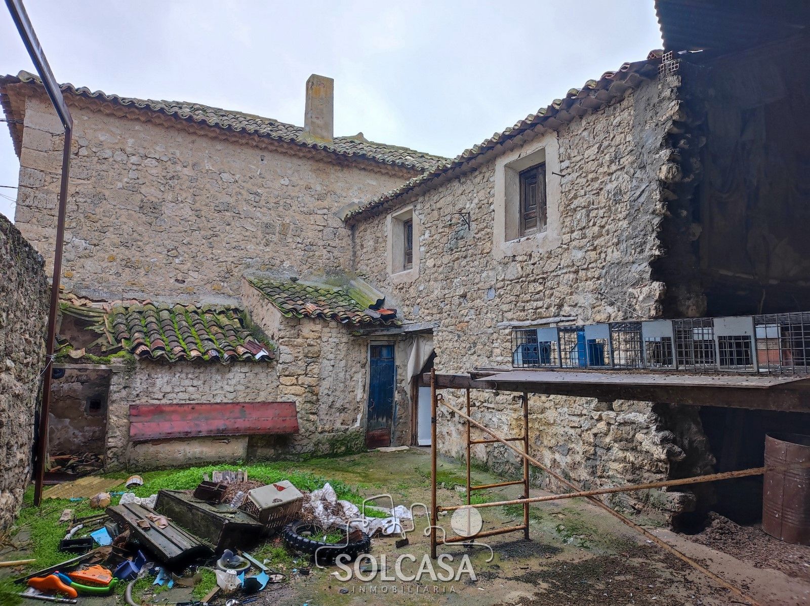 Exterior view of House or chalet for sale in Quintanilla de Trigueros  with Private garden and Storage room