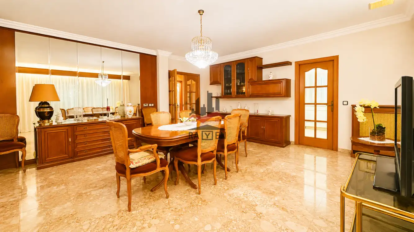 Comedor de Casa o chalet en venta en Avinyonet de Puigventós con Calefacción y Jardín privado