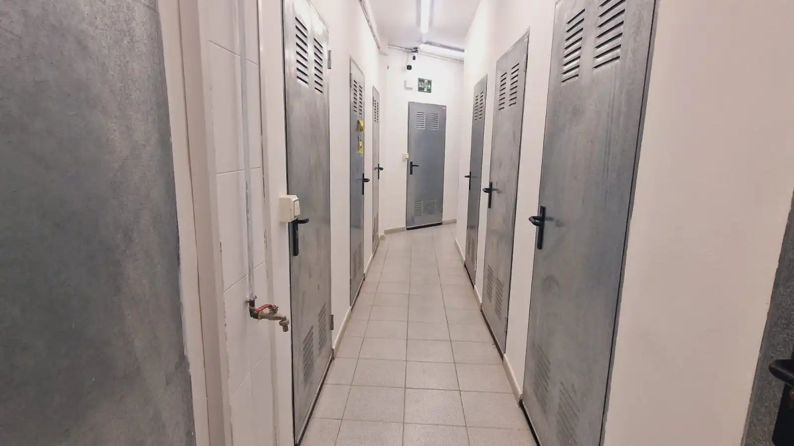 Flat for sale in Córdoba  with Air Conditioner, Private garden and Alarm