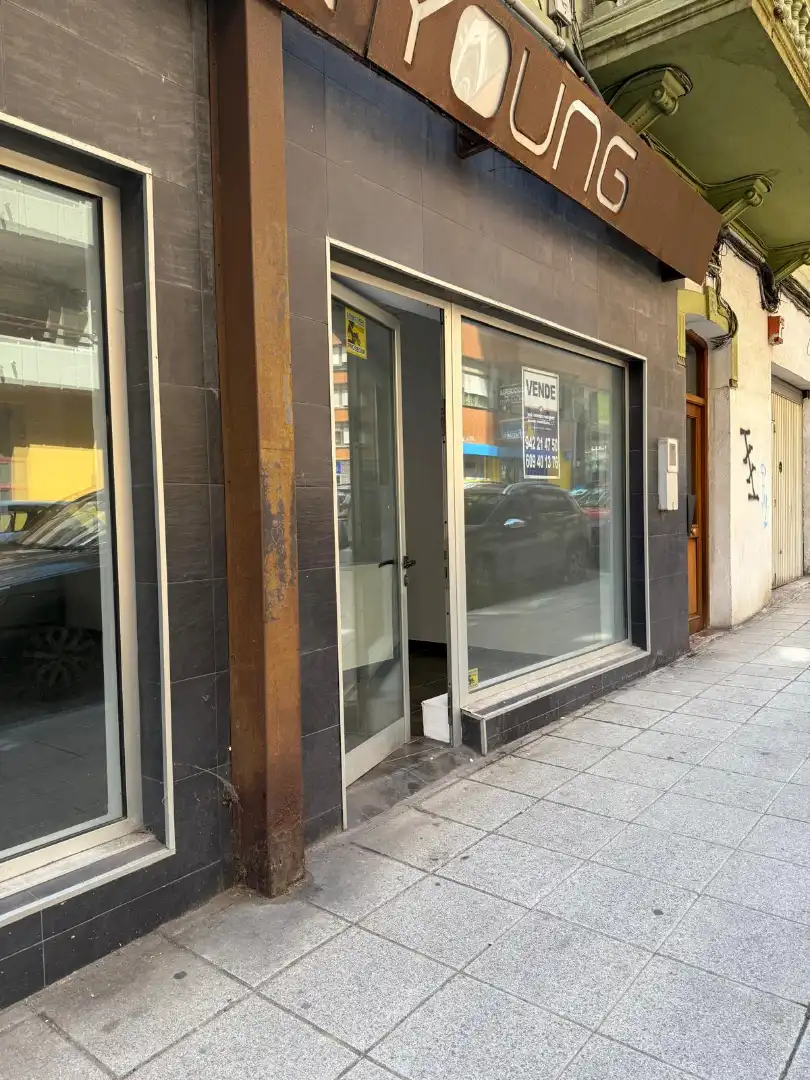 Local en venda en Santander