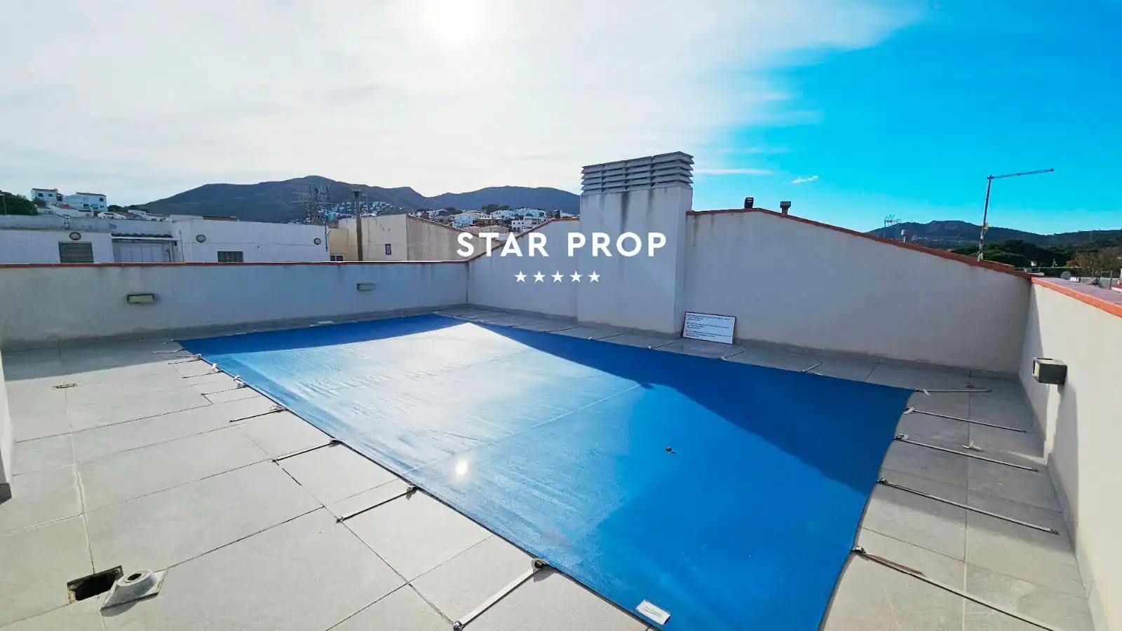 Schwimmbecken von Wohnung zum Verkauf in Llançà mit Klimaanlage, Heizung und Terrasse