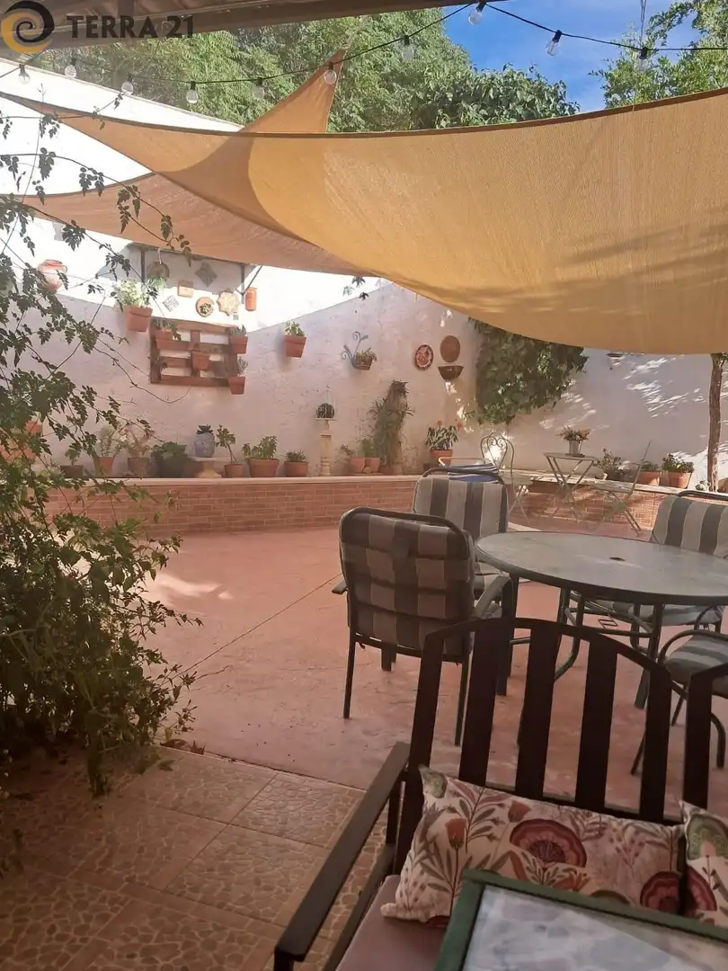Terrasse von Haus oder Chalet zum Verkauf in Jaén mit Klimaanlage, Privatgarten und Terrasse
