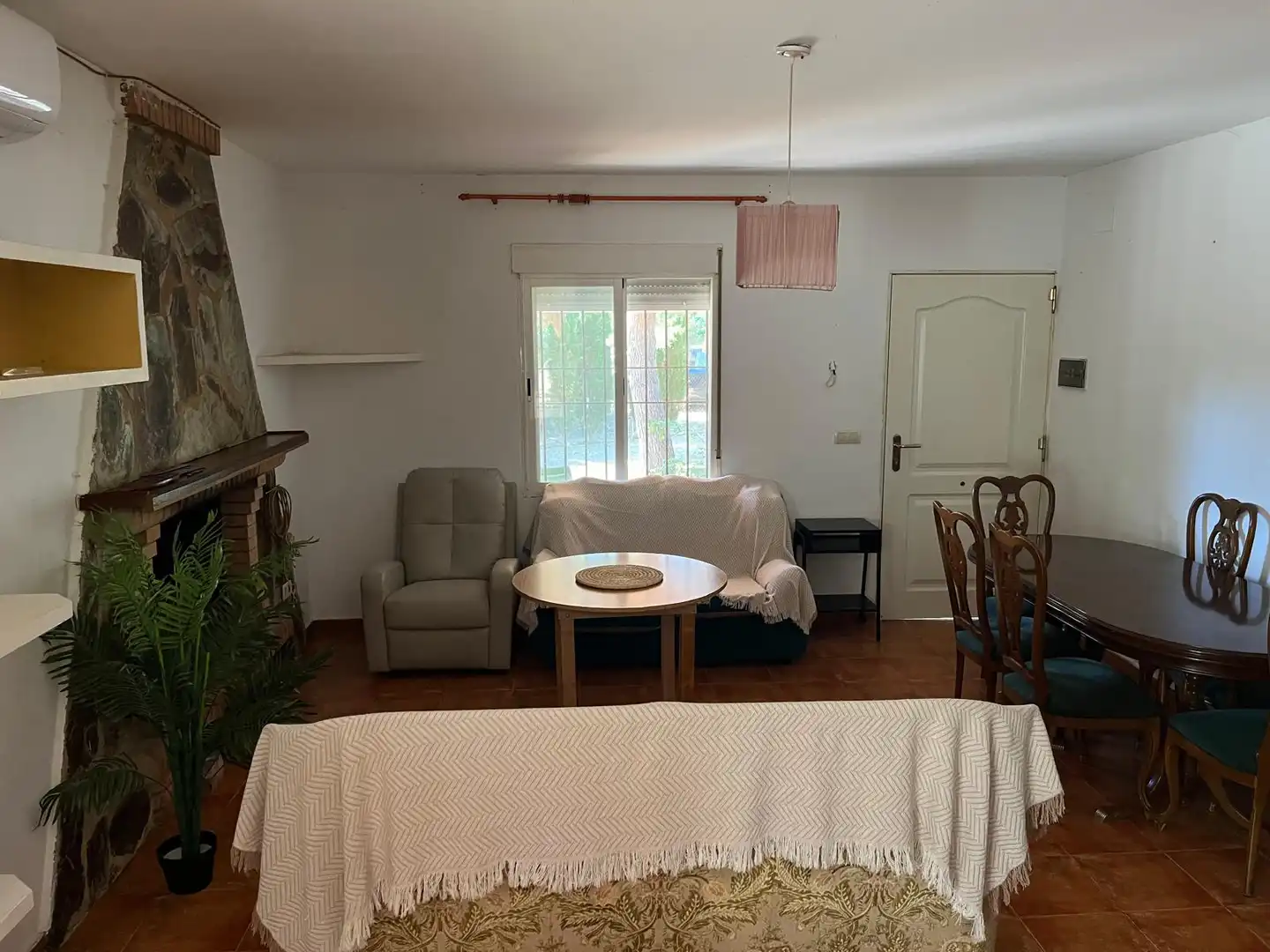 Sala de estar de Casa o chalet en venta en Villarrobledo con Aire acondicionado, Jardín privado y Terraza
