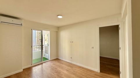 Foto 3 de Pis en venda a Carrer de Pere Cabanes, Torrefiel,  Valencia Capital