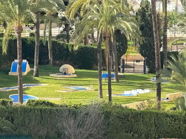 Jardí de Pis en venda en Alicante / Alacant amb Aire condicionat, Calefacció i Terrassa