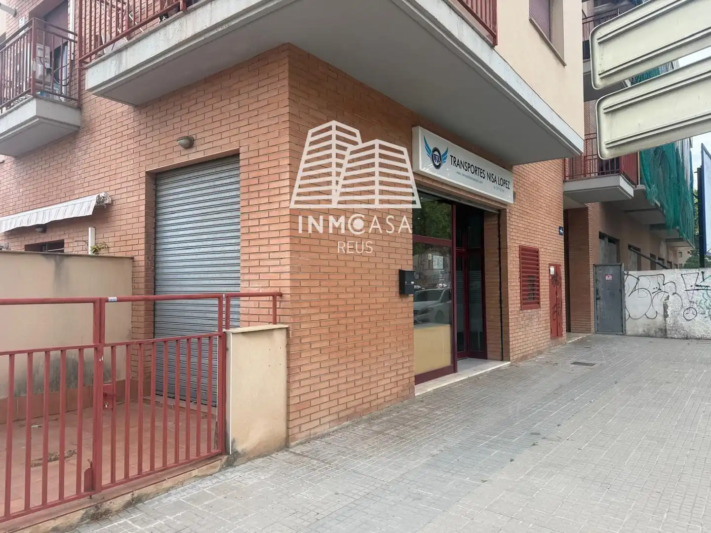 Exterior view of Commercial properties for rent in Reus
