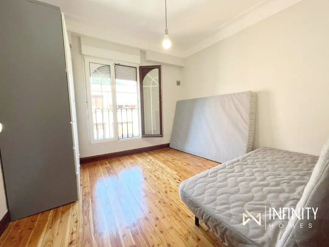 Habitación de Piso de alquiler en Bilbao  con Calefacción y Terraza