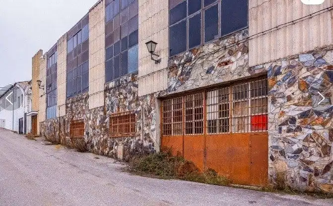 Nau industrial en venda a Zona Alta