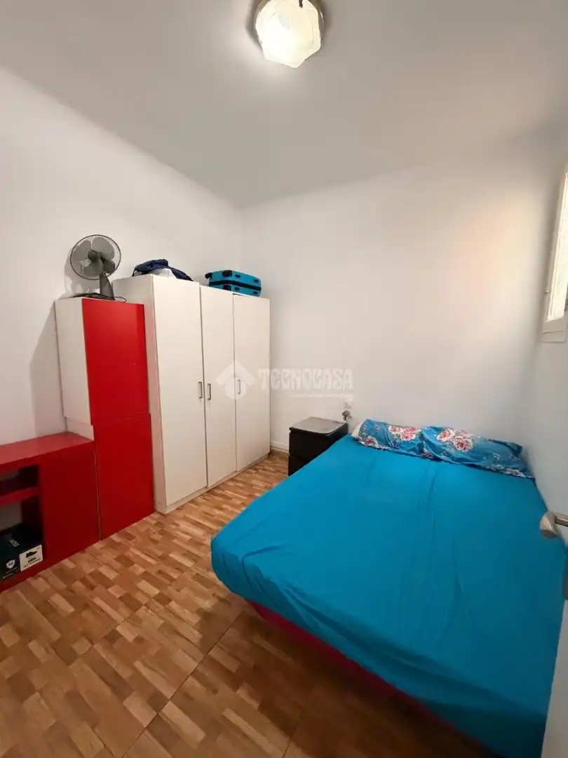 Casa bifamiliare con terrazza in vendita a Centre - Sant Oleguer, imagen 14
