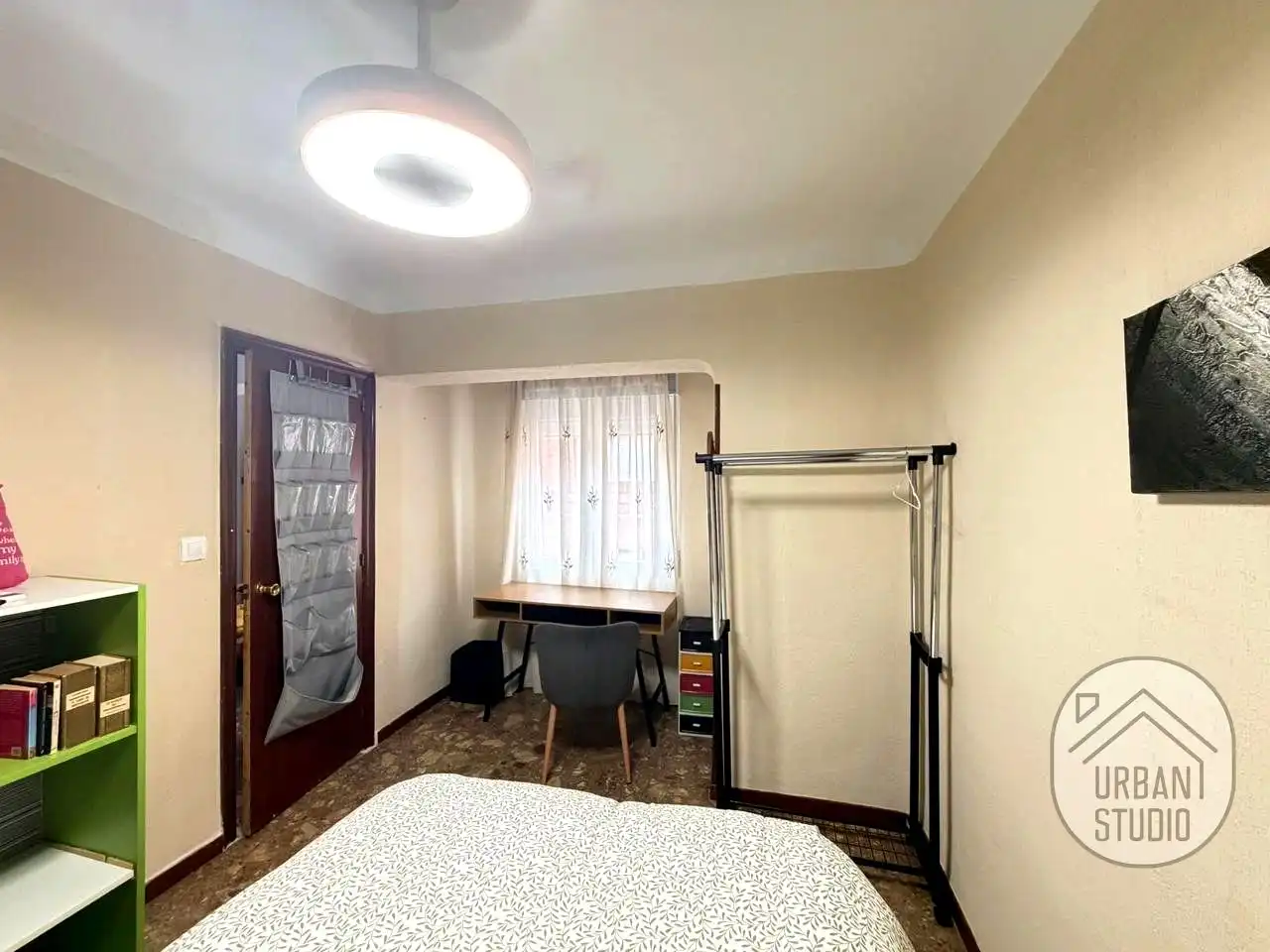 Bedroom of Flat for share in Alicante / Alacant  with Furnished