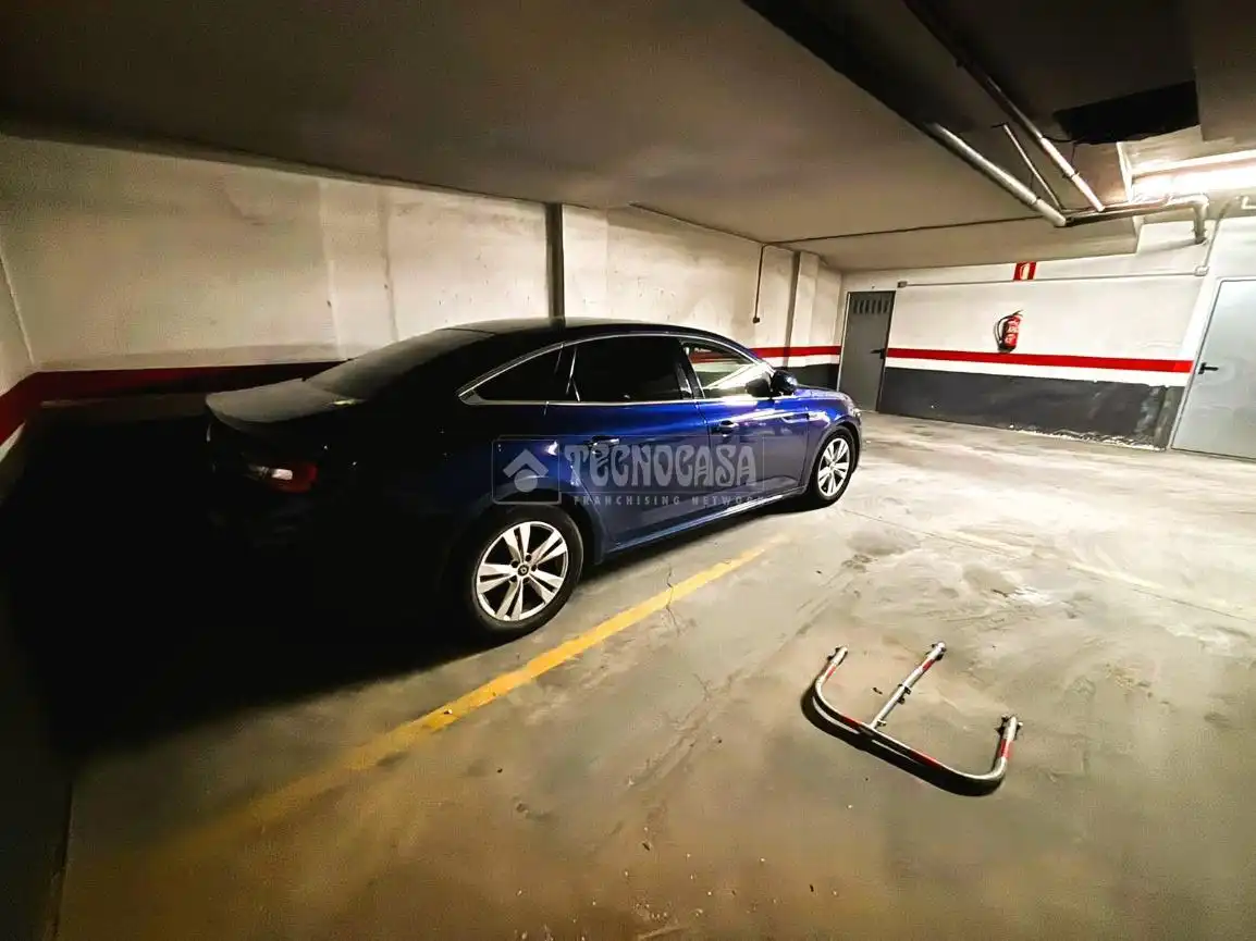 Parking de Piso en venta en Quart de Poblet con Aire acondicionado, Trastero y Balcón