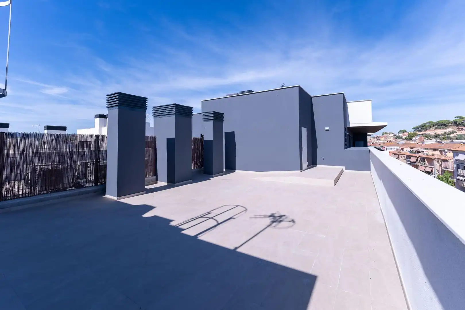 Vista exterior de Piso de alquiler en Palamós con Calefacción y Piscina comunitaria