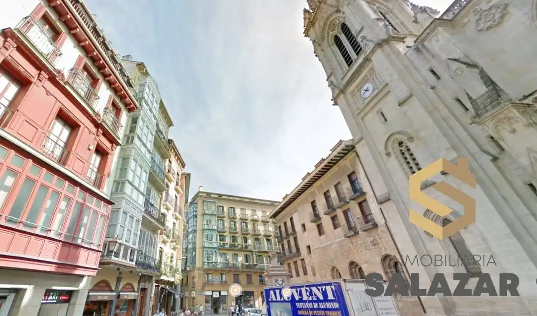 Flat with terrace to rent in Barrenkale, imagen 25
