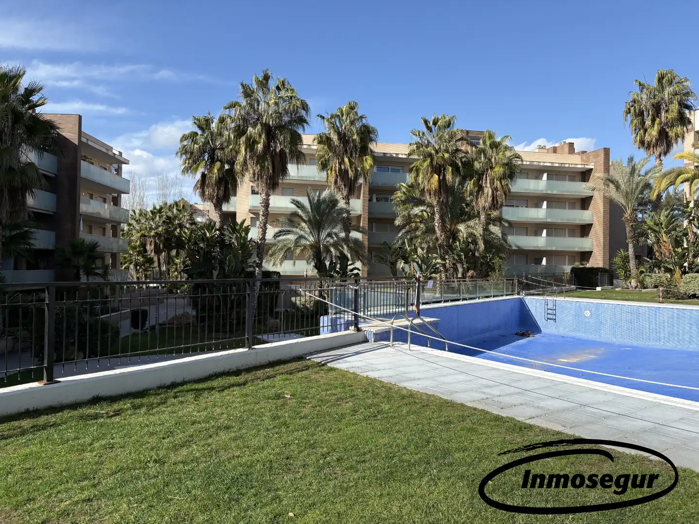 Piscina de Ático en venta en Salou con Aire acondicionado, Calefacción y Terraza