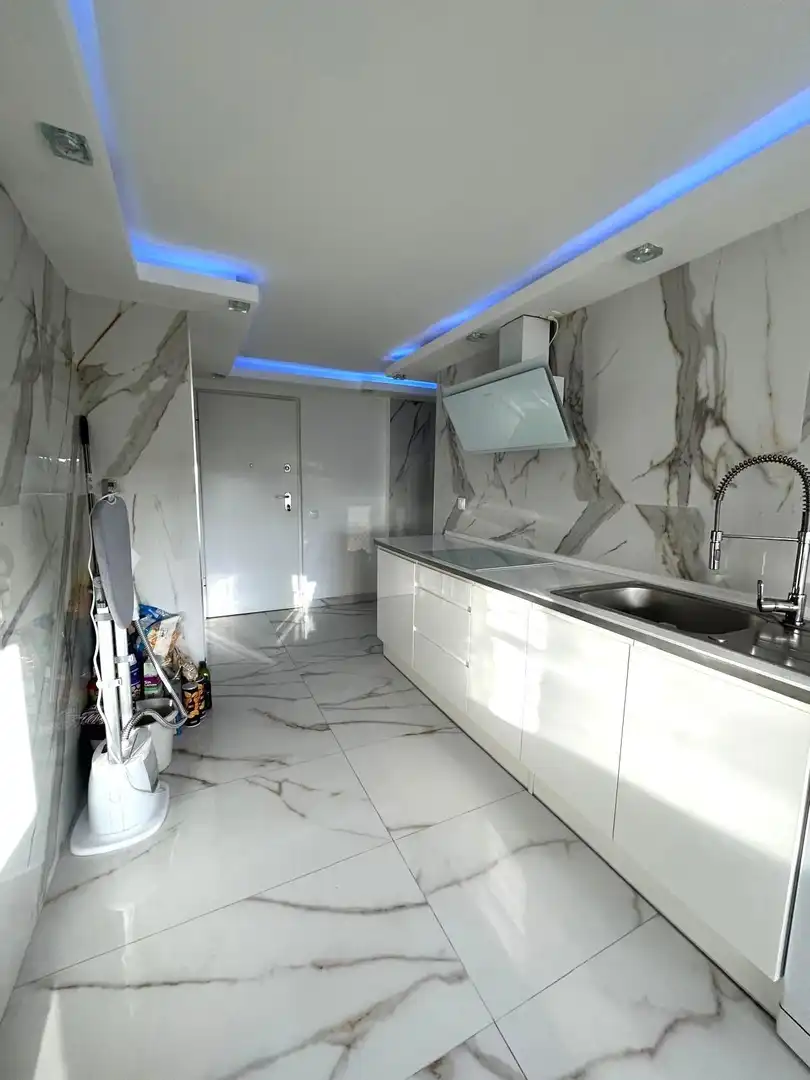 Kitchen of Flat for sale in Sevilla  with Air Conditioner and Terrace
